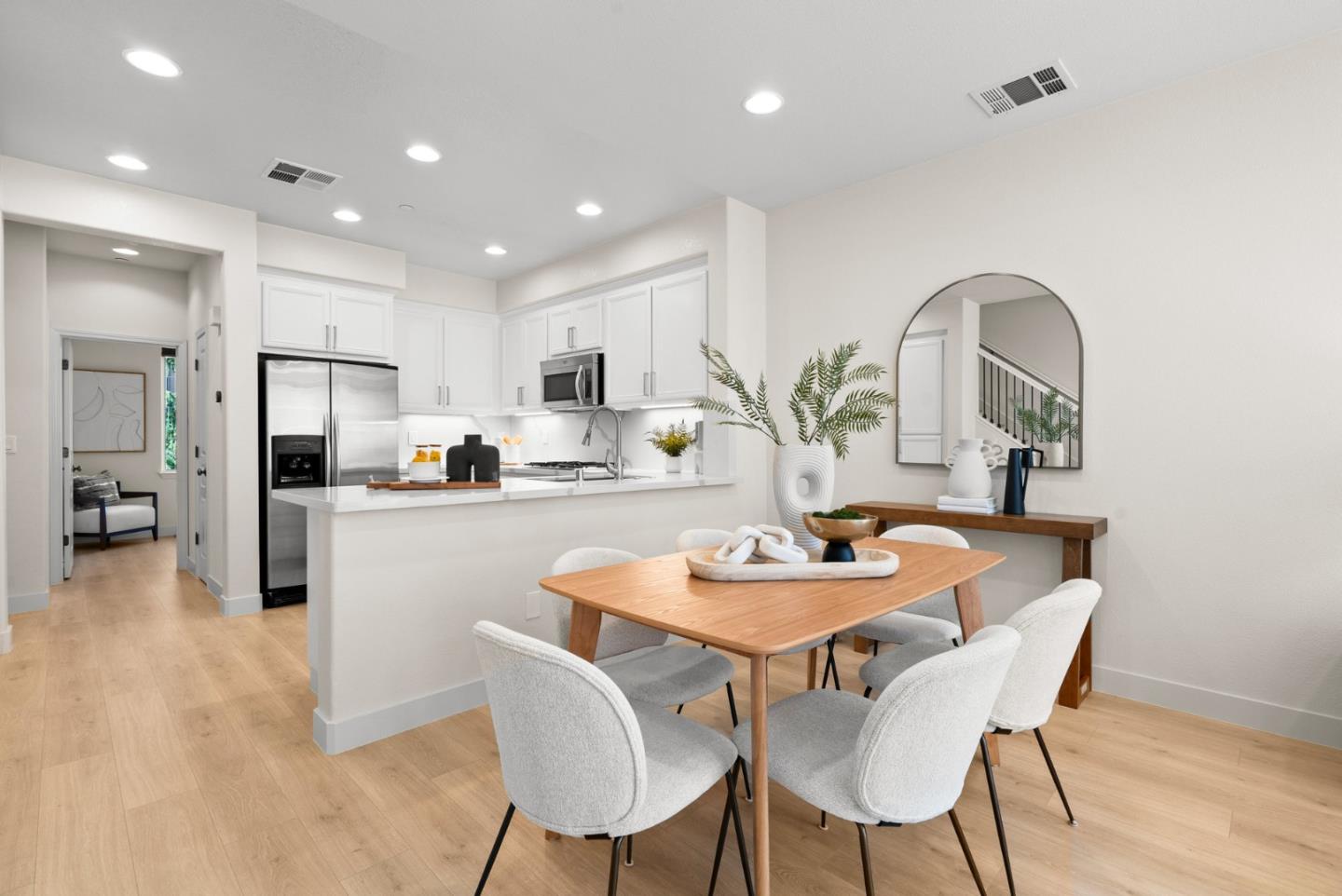 4583 Laird CIR