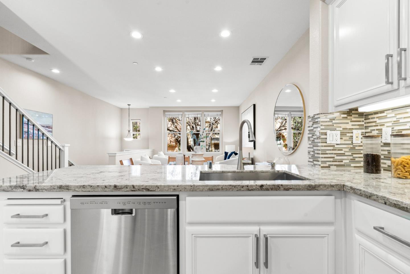 821 Transill CIR