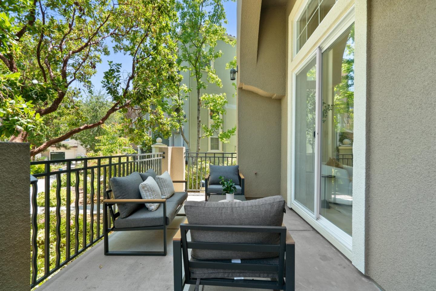 4048 Fitzpatrick Way