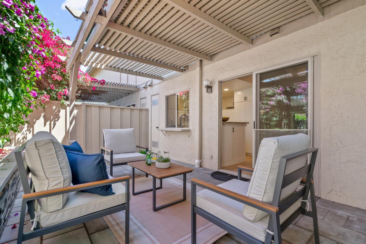 3179 Loma Verde Drive 2