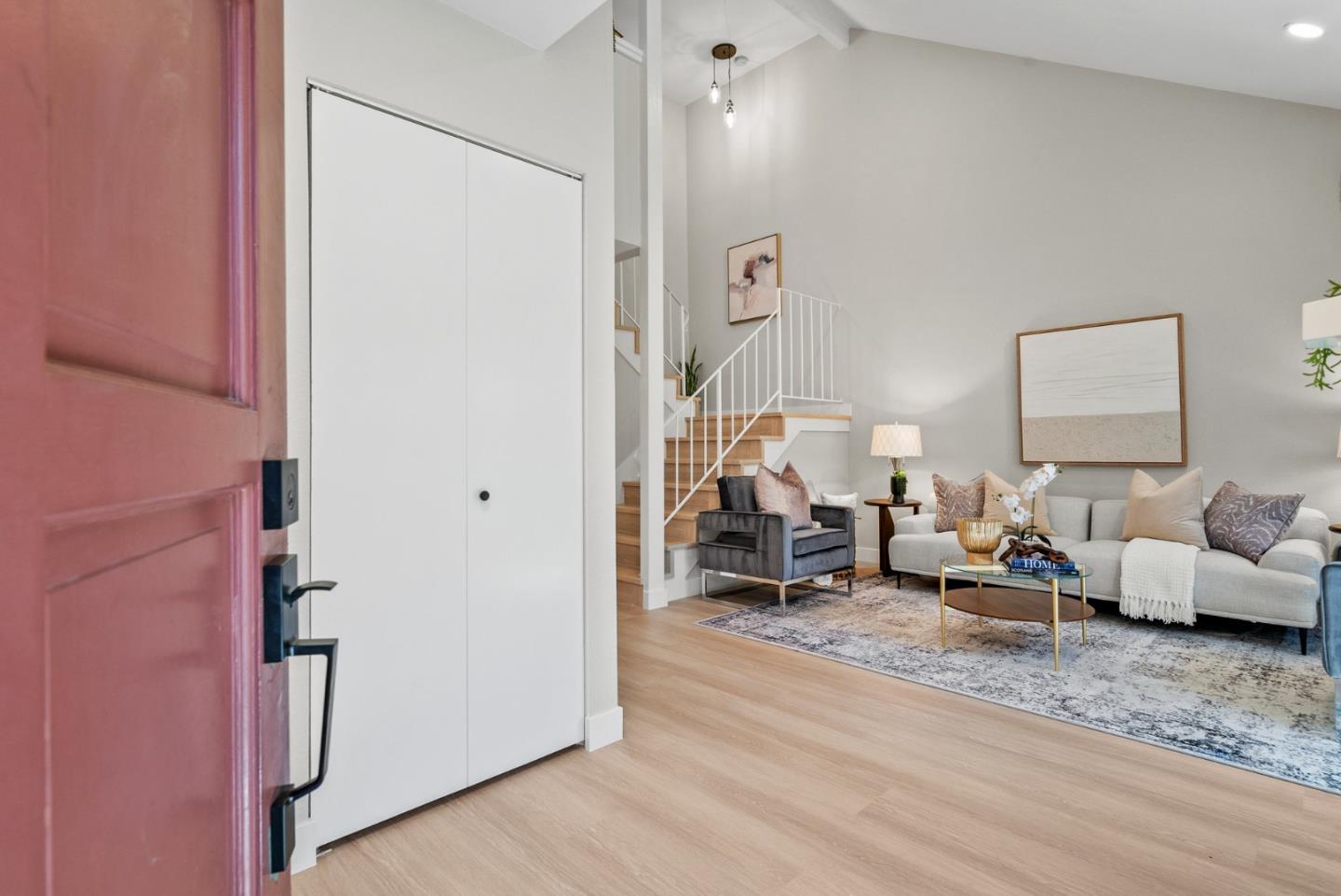 3179 Loma Verde Drive 2