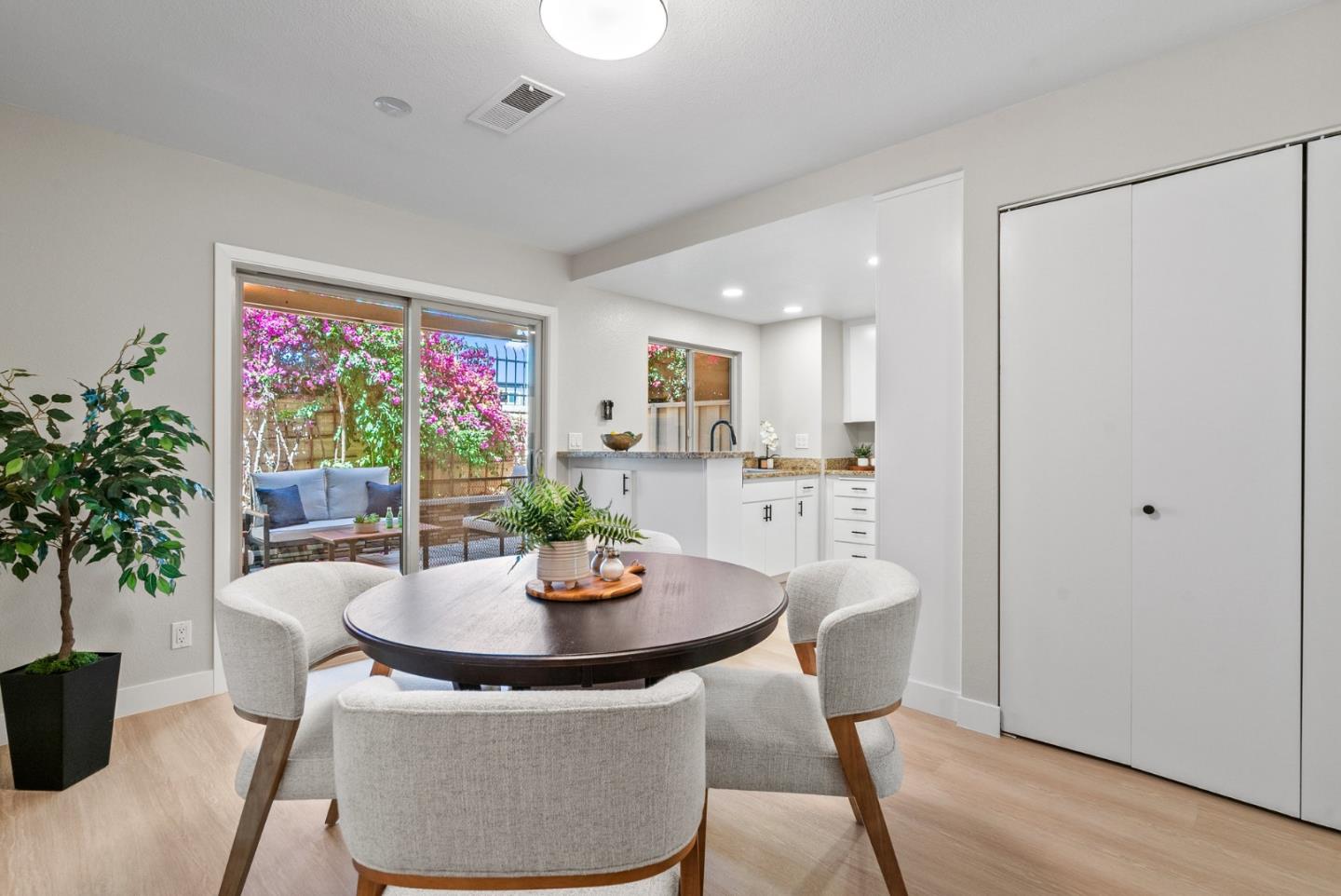 3179 Loma Verde Drive 2