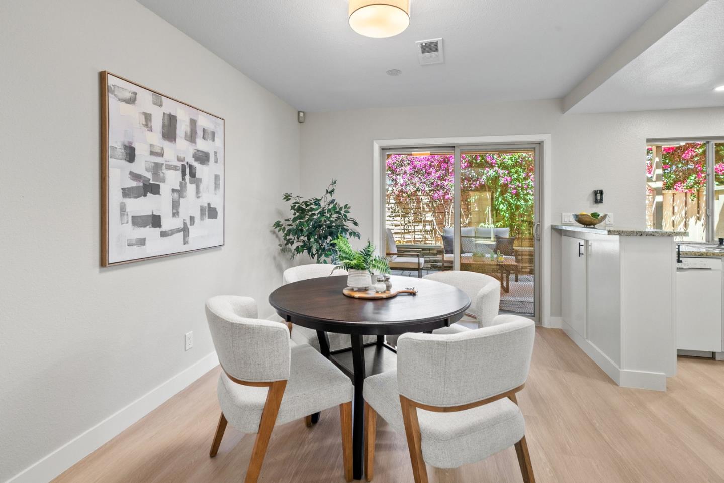 3179 Loma Verde Drive 2