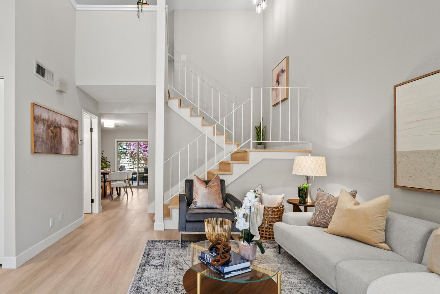 3179 Loma Verde Drive 2