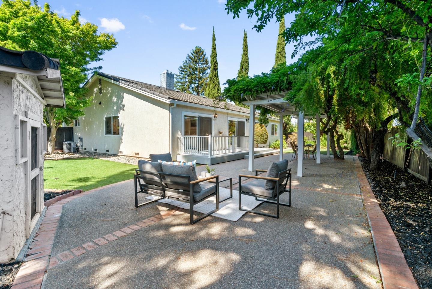 45490 Concho Court