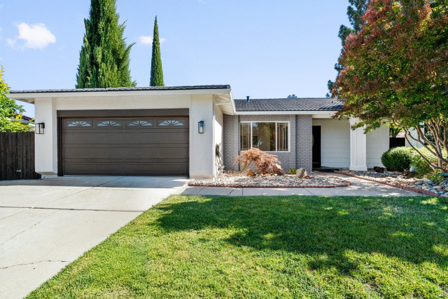 45490 Concho Court