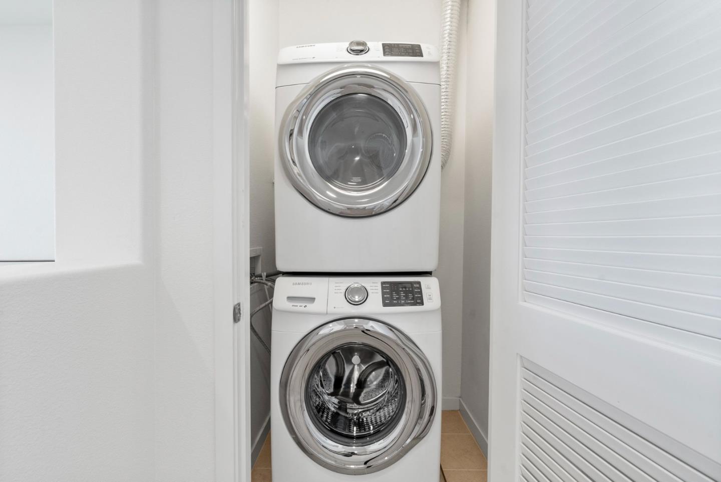 1087 Bigleaf Place 108