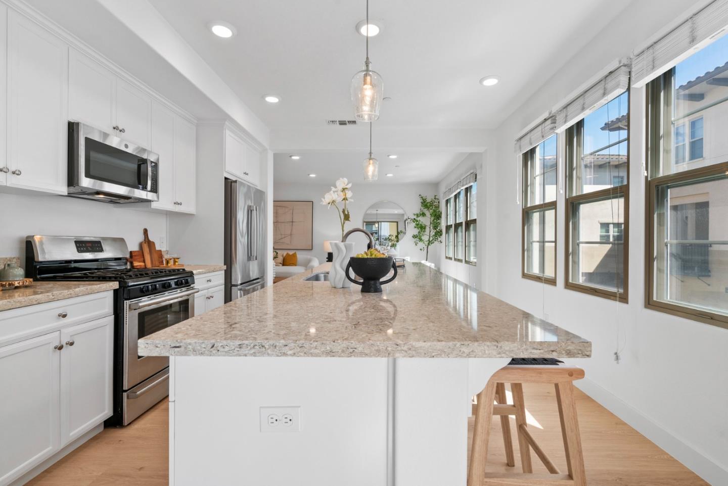 1087 Bigleaf Place 108