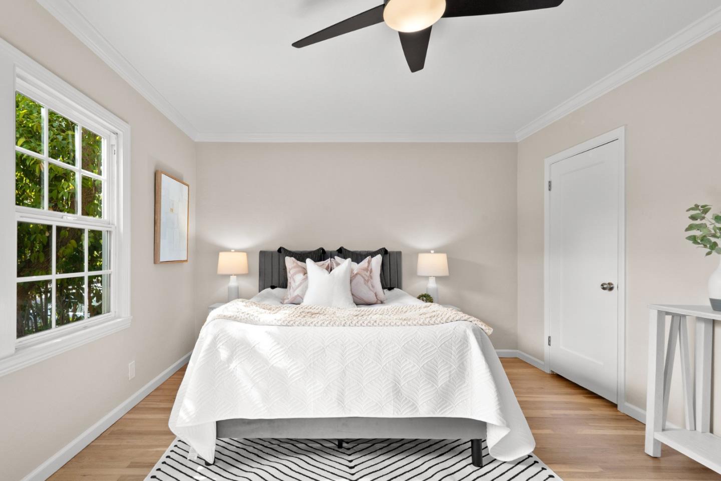 186 Mountain View Avenue