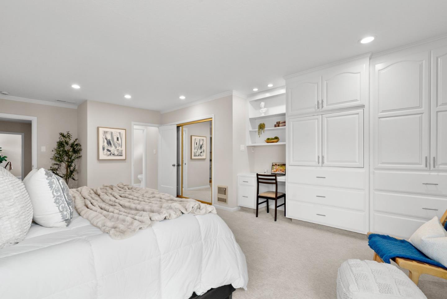 186 Mountain View Avenue