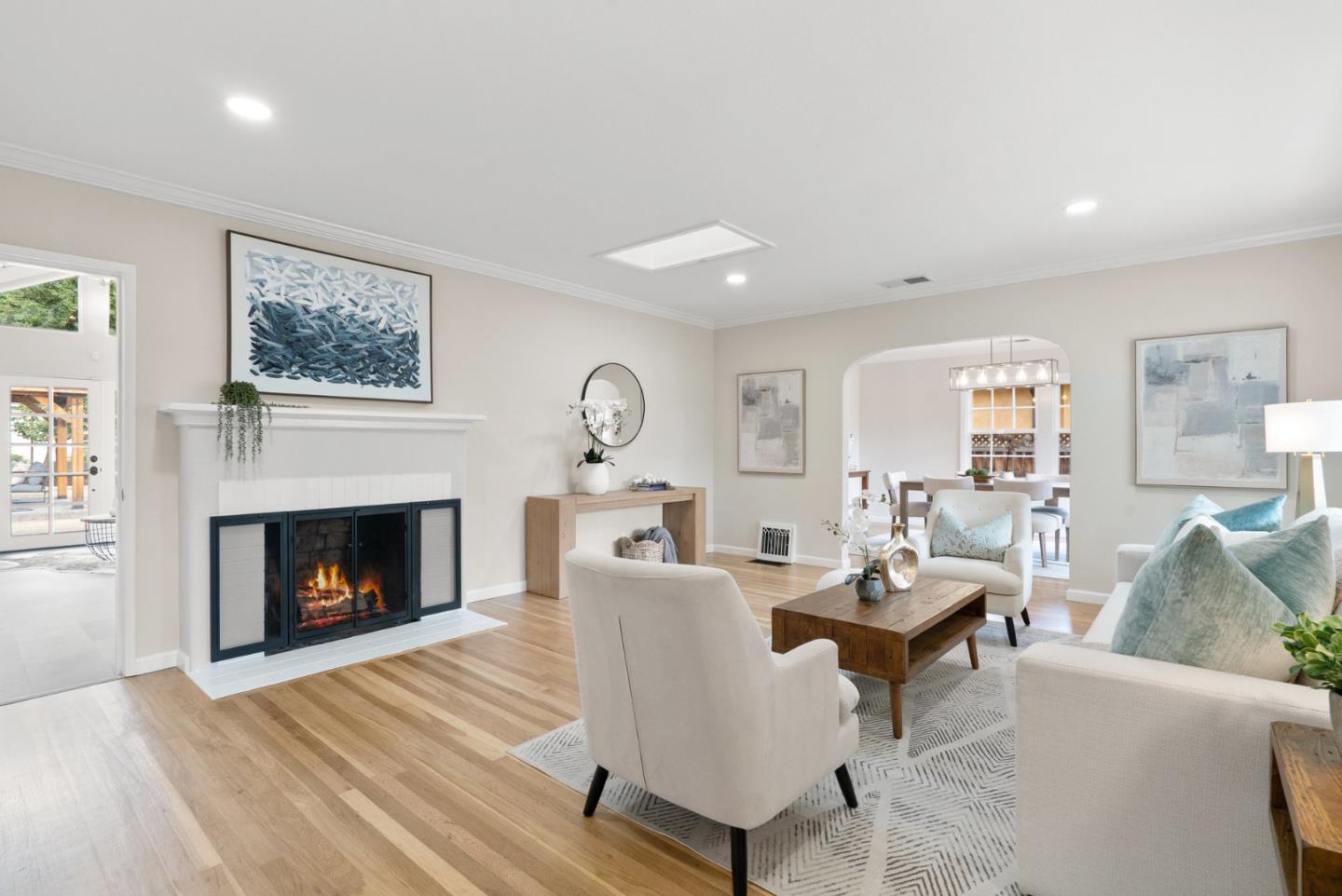 186 Mountain View Avenue