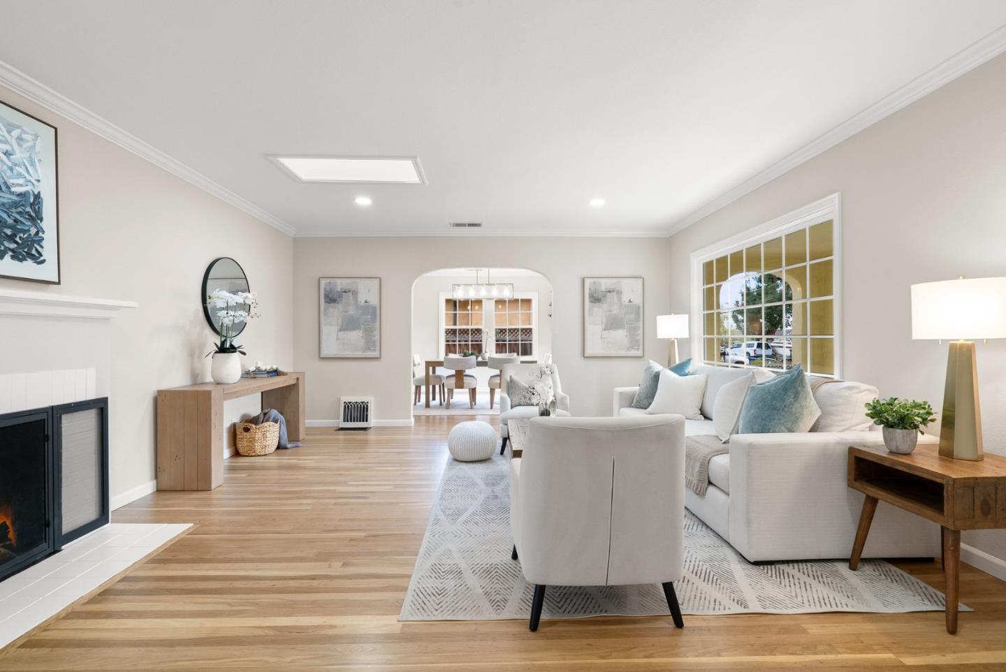 186 Mountain View Avenue