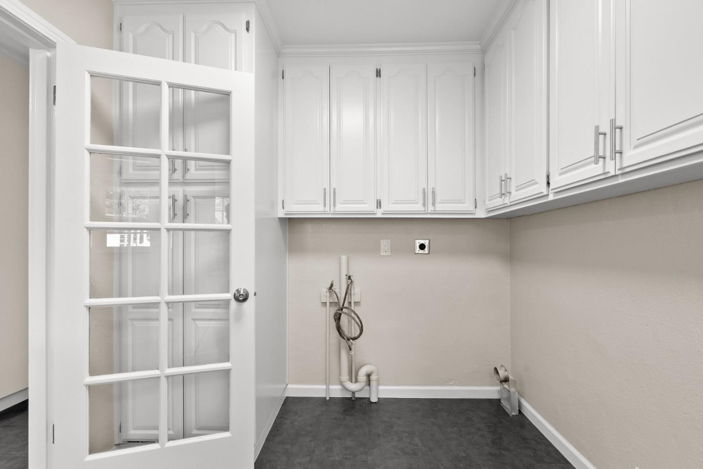 186 Mountain View Avenue