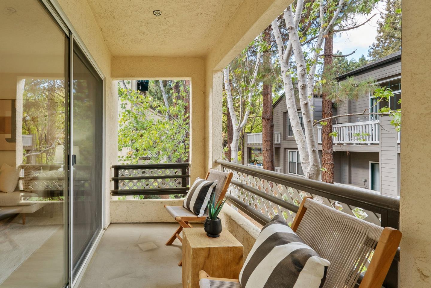 430 Galleria Drive 2