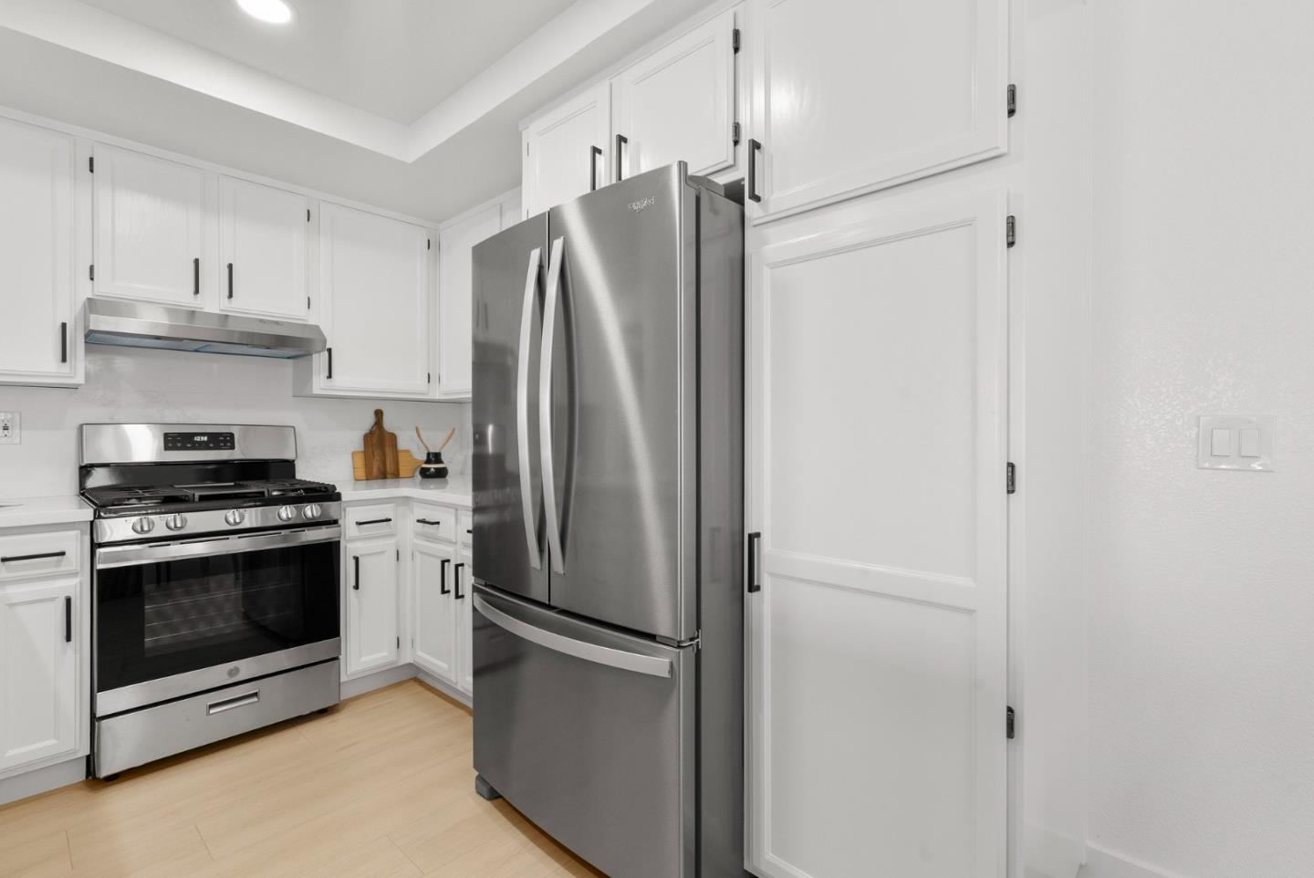 430 Galleria Drive 2