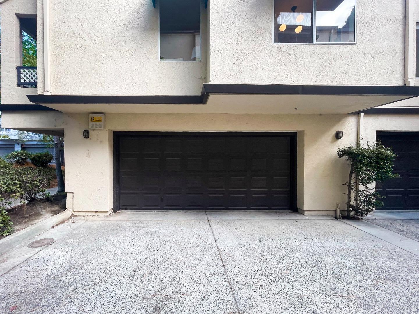430 Galleria Drive 2