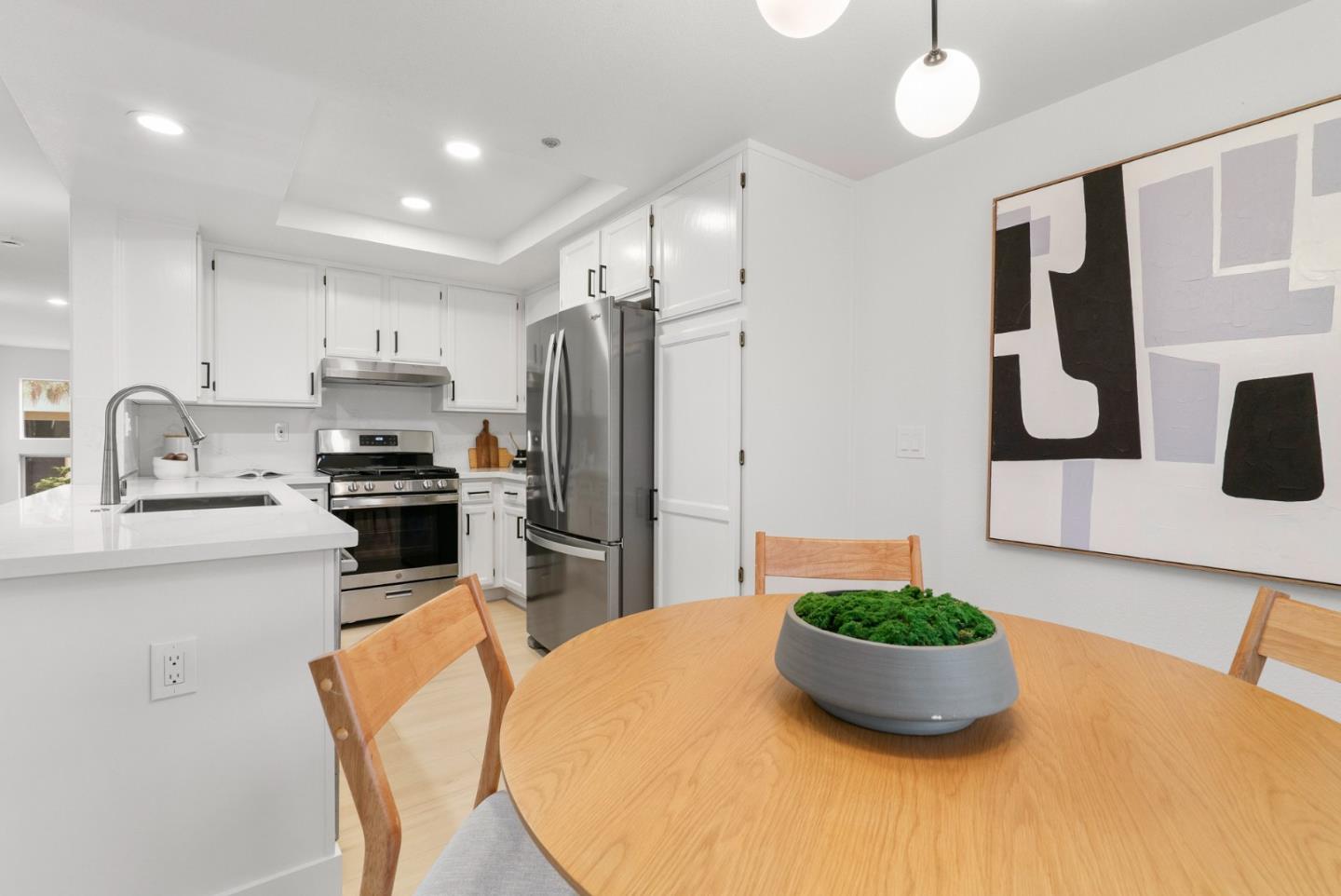 430 Galleria Drive 2