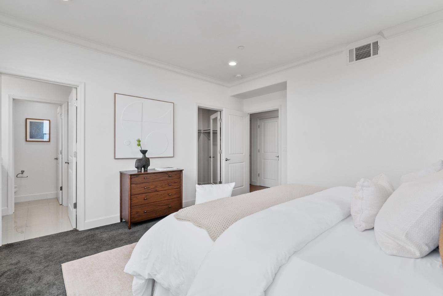 100 Chelsea Court B