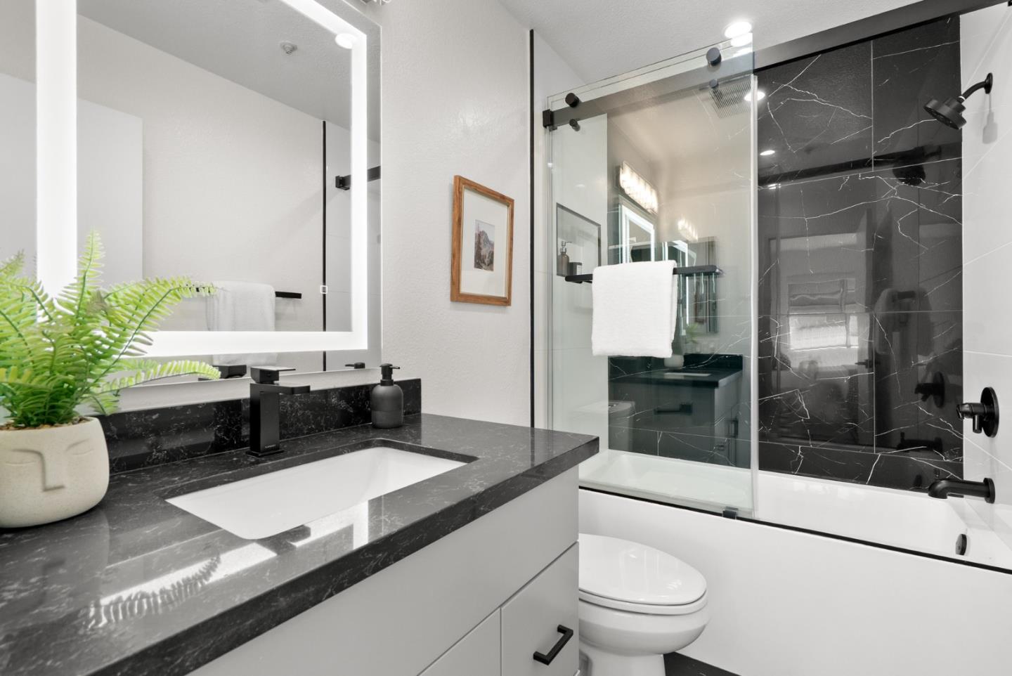 430 Galleria Drive 4