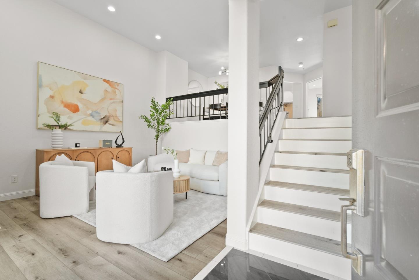 430 Galleria Drive 4