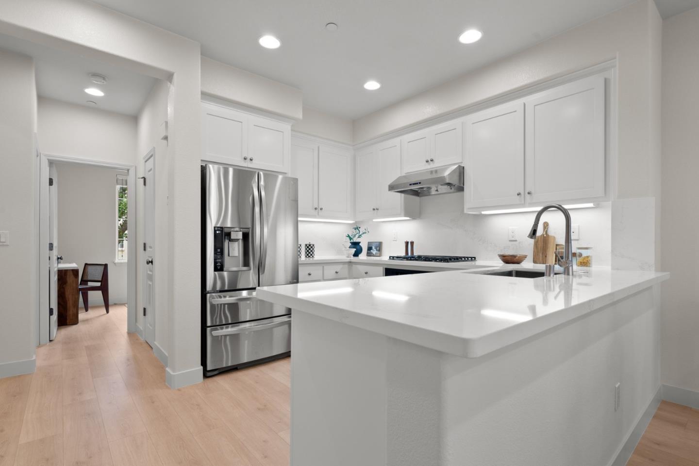 4464 Laird Circle
