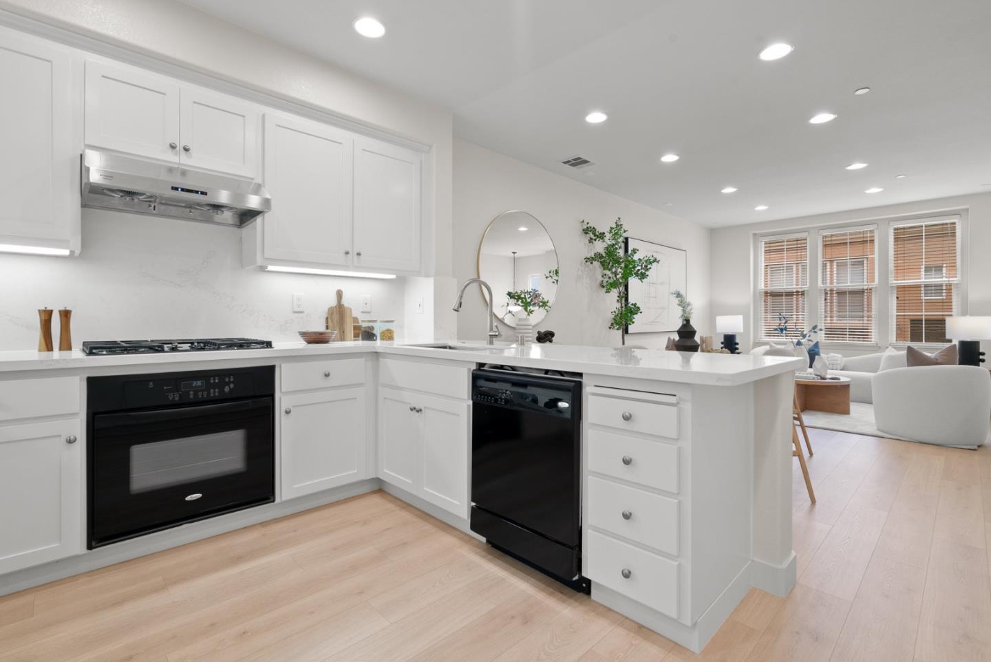 4464 Laird Circle