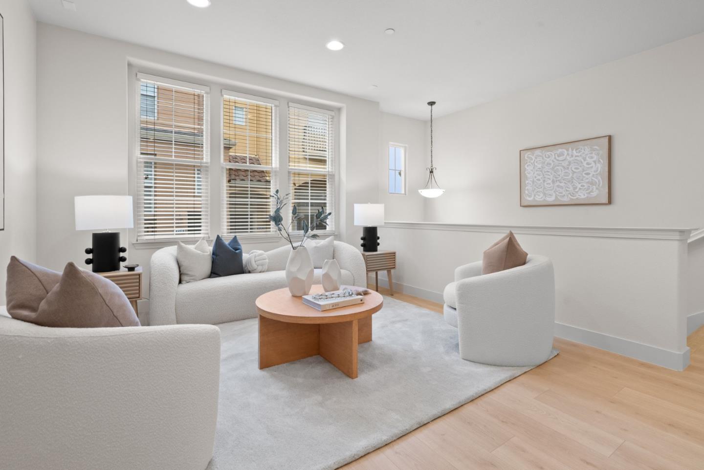 4464 Laird Circle