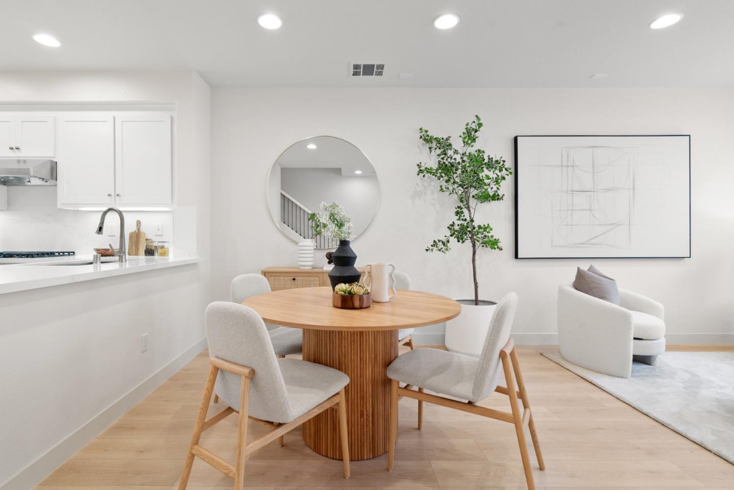 4464 Laird Circle