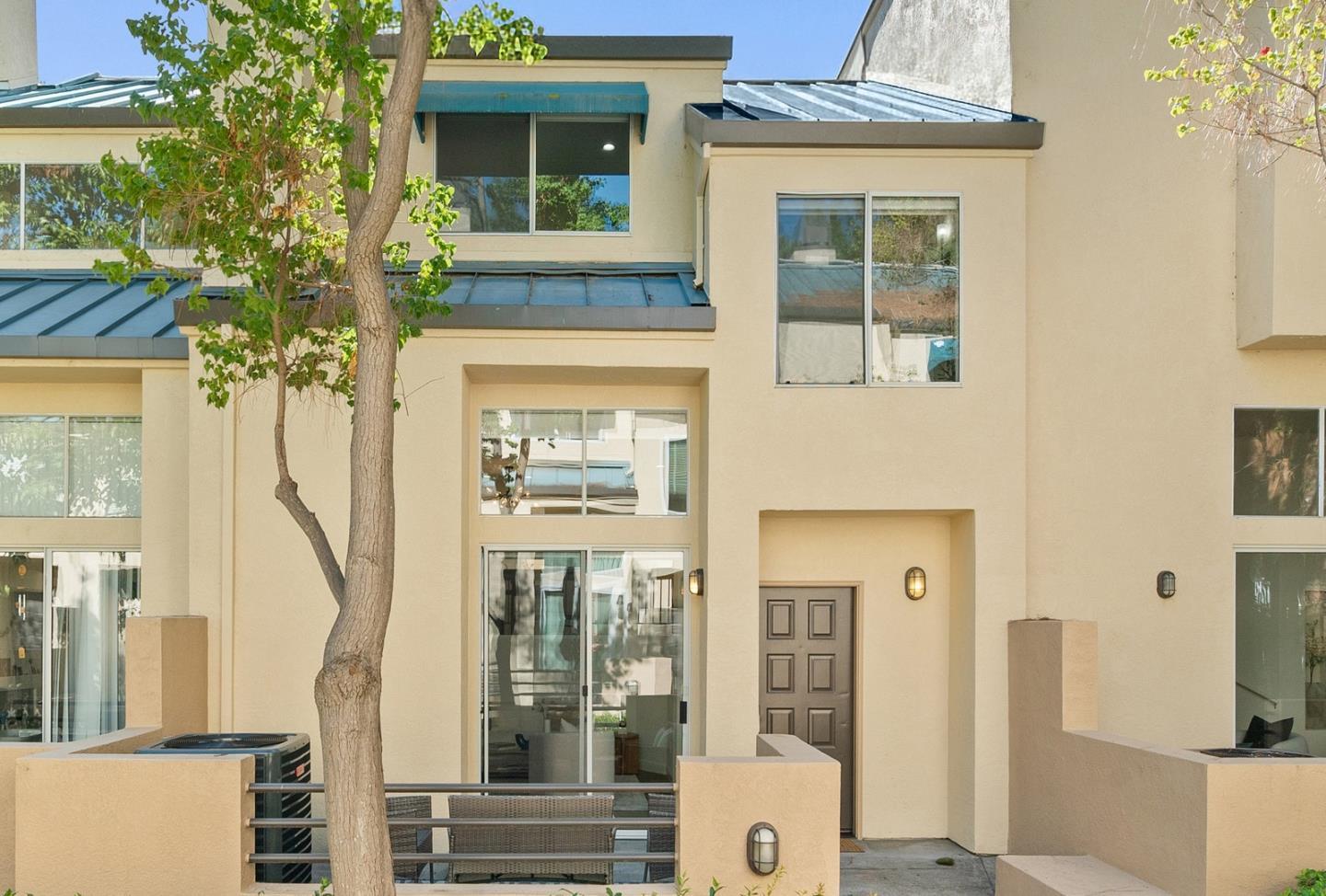 430 Galleria Drive 4