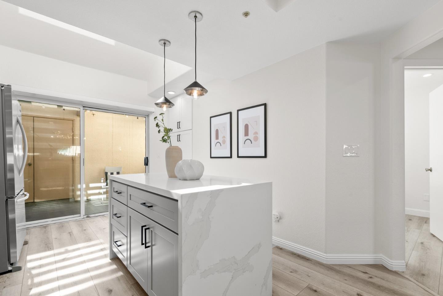 430 Galleria Drive 4