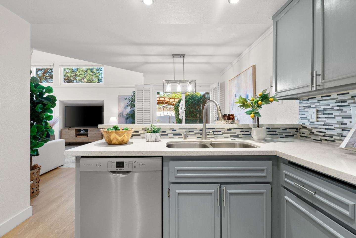 4009 San Francisco Terrace