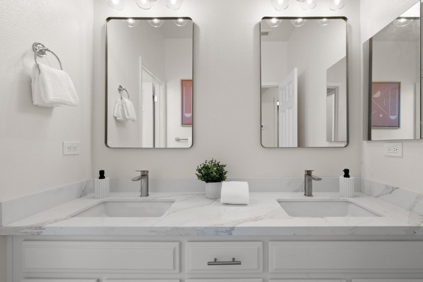 3937 Emerald Isle Lane