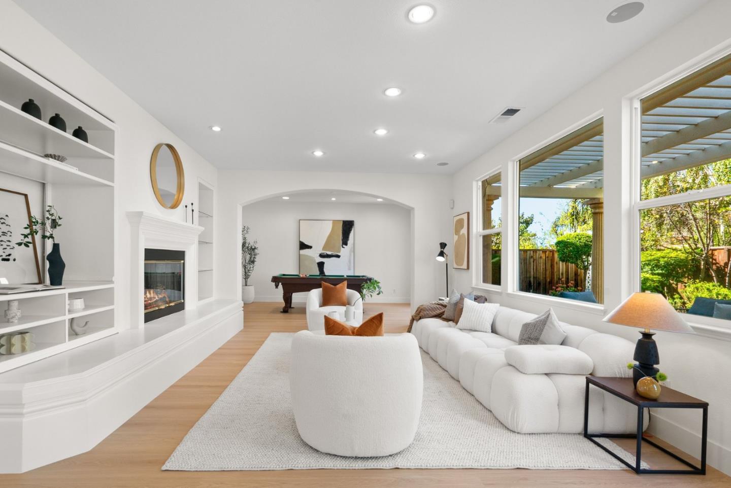 3937 Emerald Isle Lane