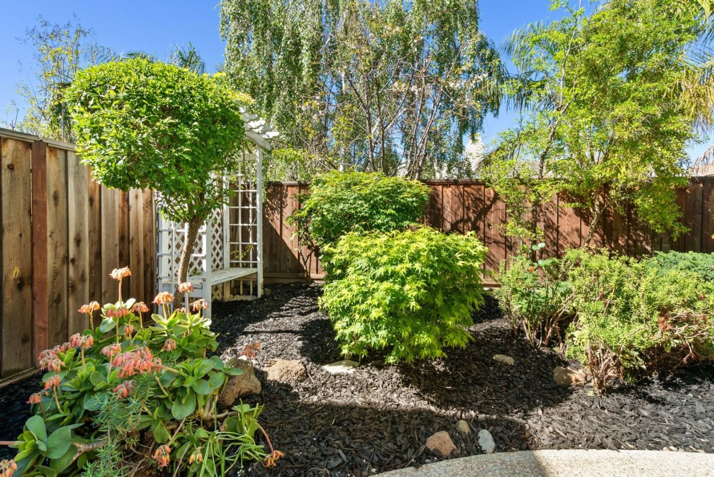 3937 Emerald Isle Lane