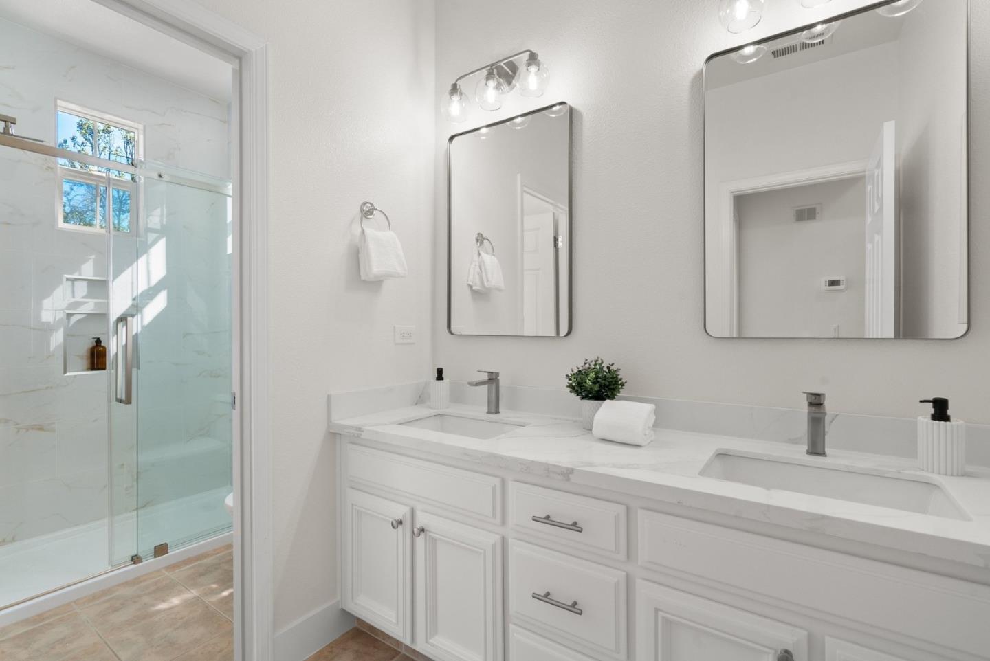 3937 Emerald Isle Lane