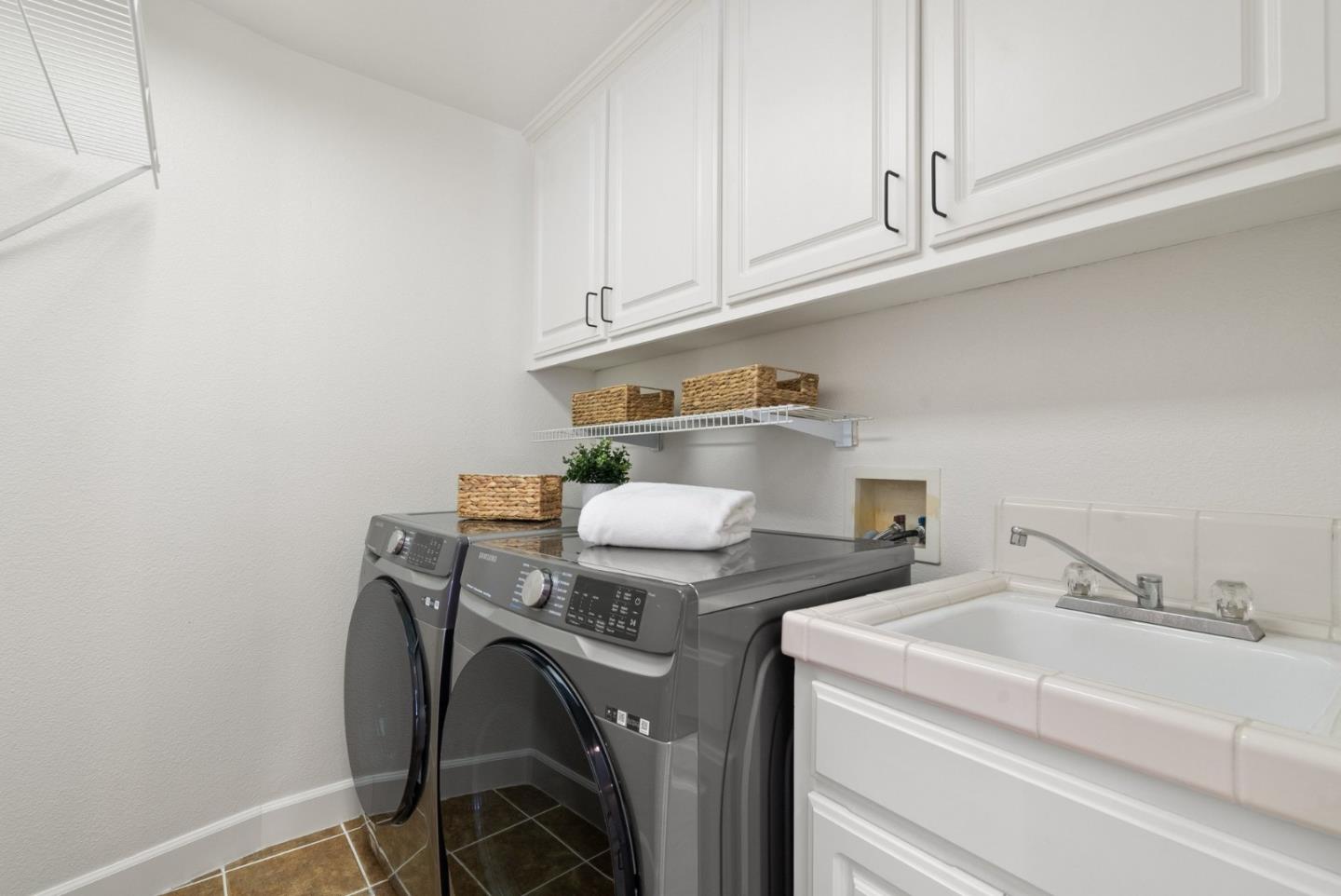 3937 Emerald Isle Lane