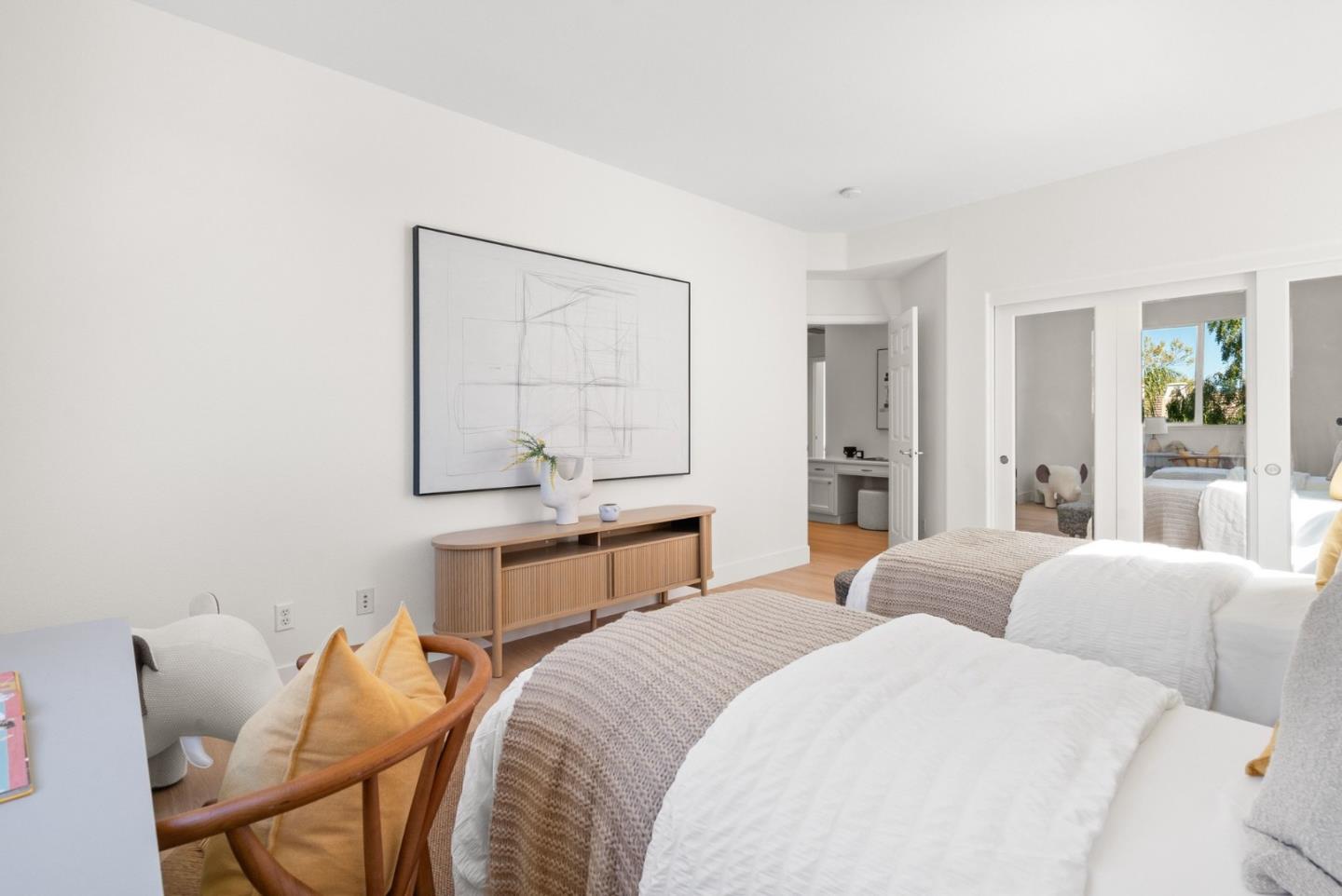 3937 Emerald Isle Lane