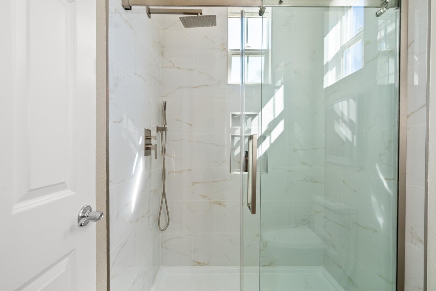 3937 Emerald Isle Lane