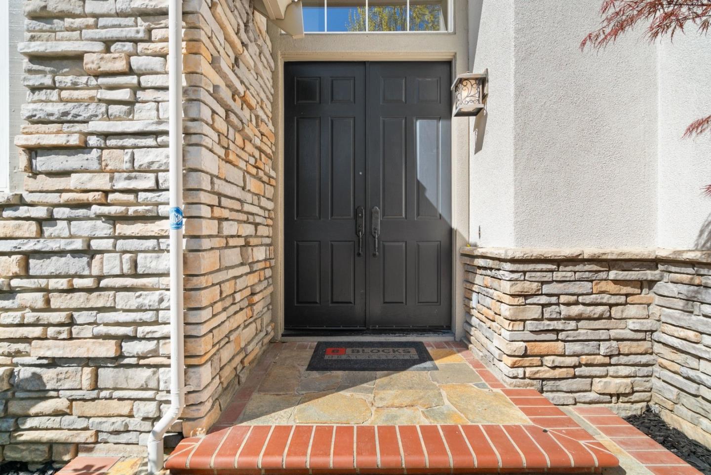 3937 Emerald Isle Lane