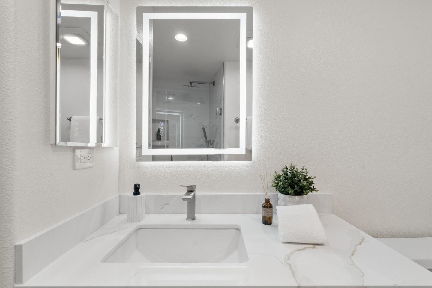 3937 Emerald Isle Lane