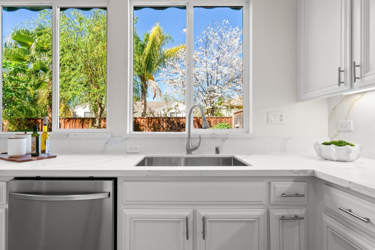 3937 Emerald Isle Lane