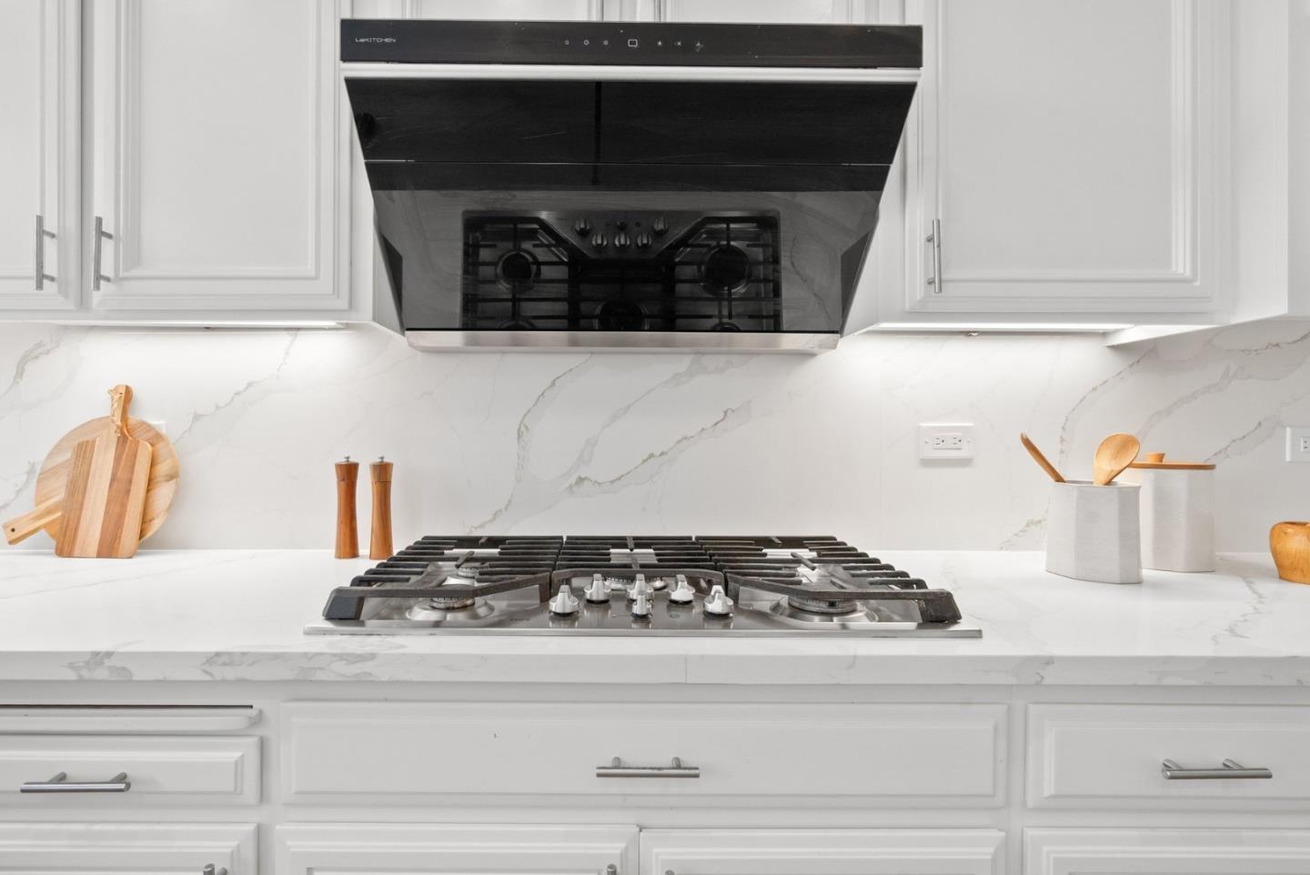 3937 Emerald Isle Lane