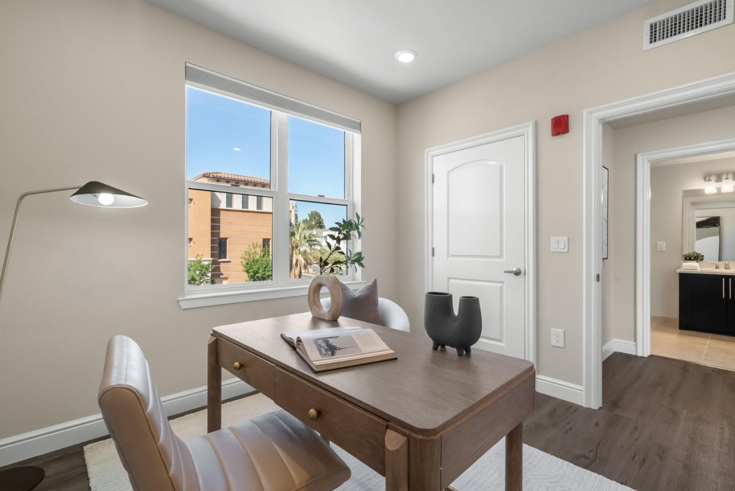 1368 El Camino Real 210