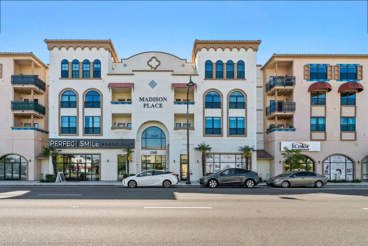 1368 El Camino Real 210