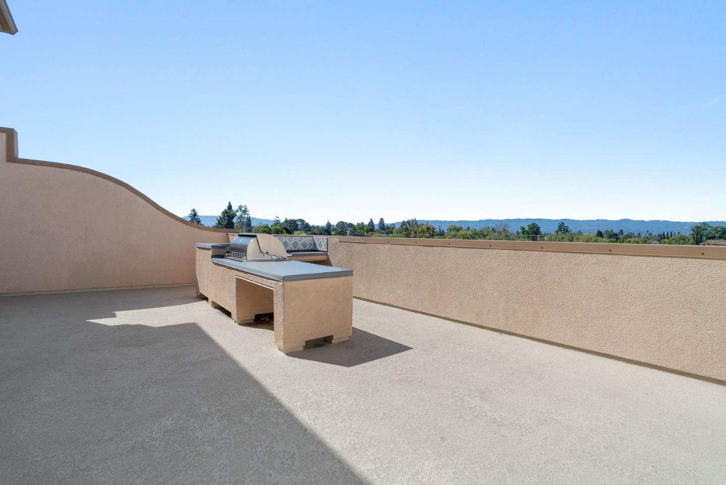 1368 El Camino Real 210