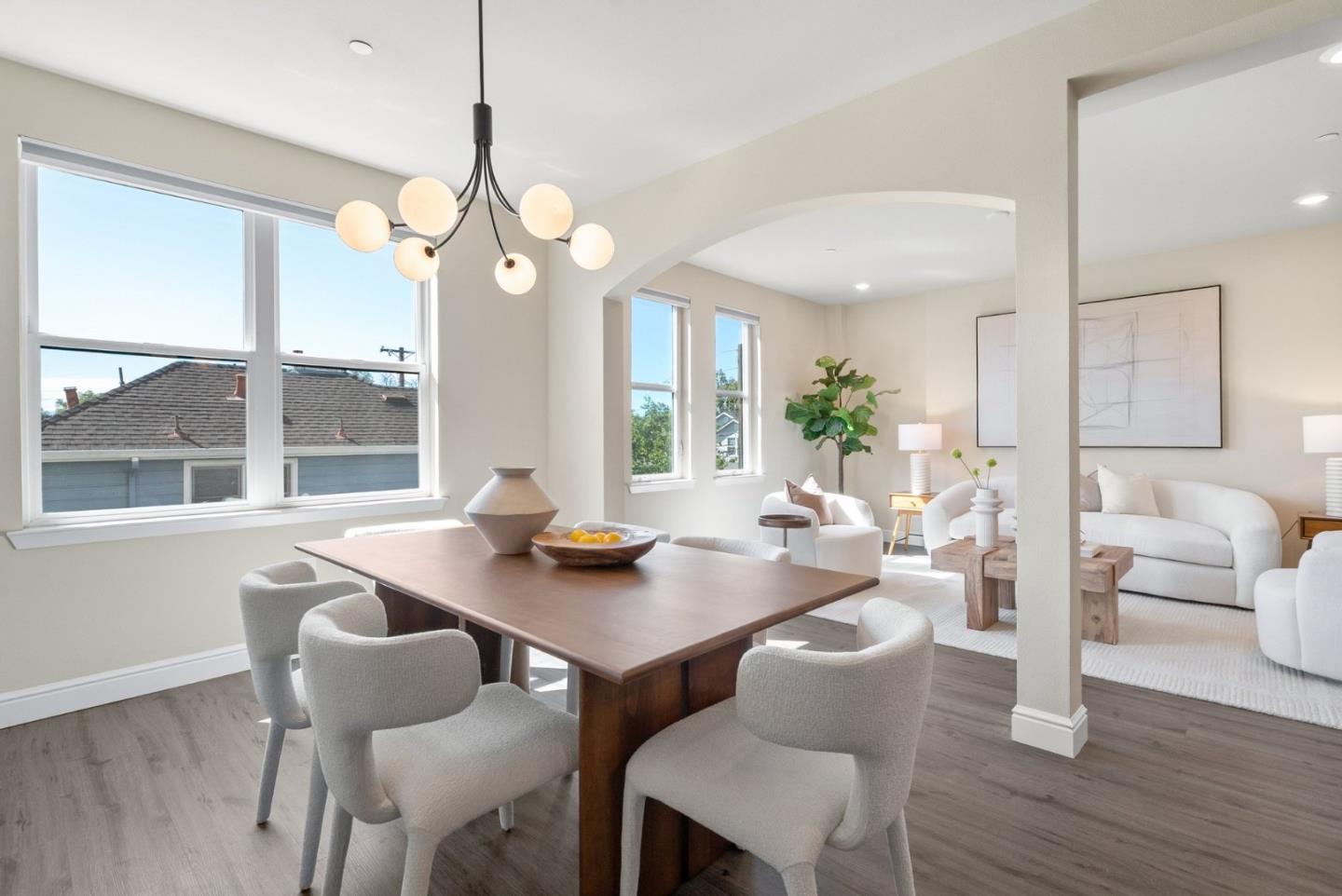 1368 El Camino Real 210