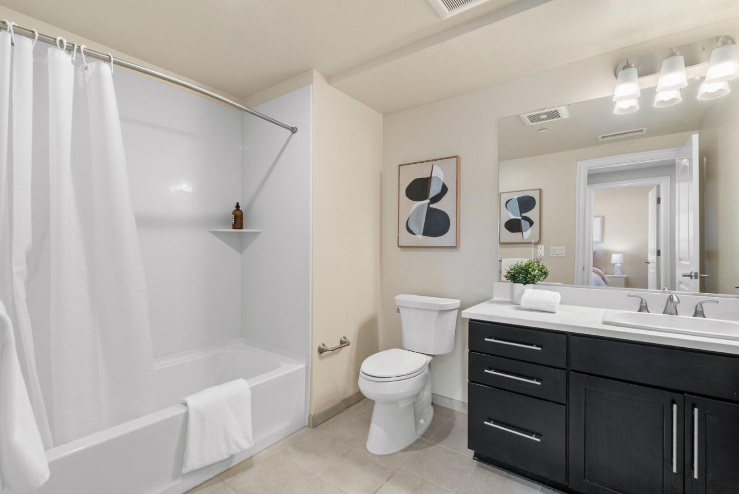 1368 El Camino Real 210