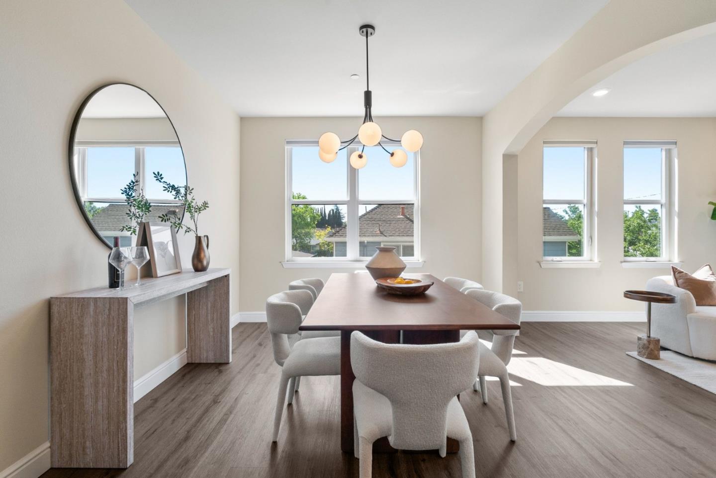 1368 El Camino Real 210