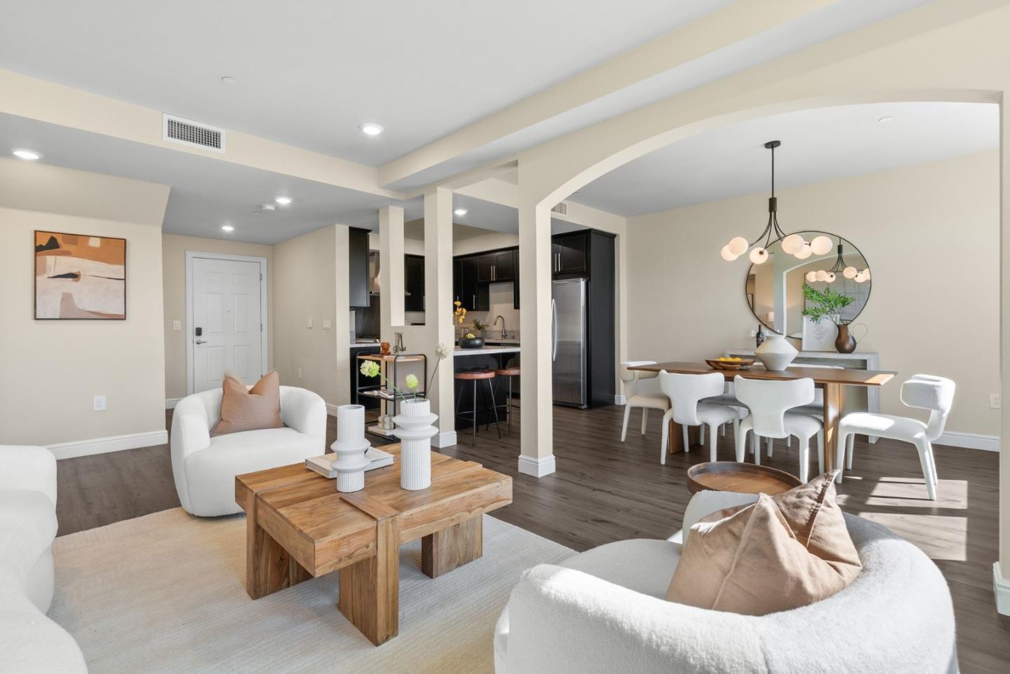 1368 El Camino Real 210