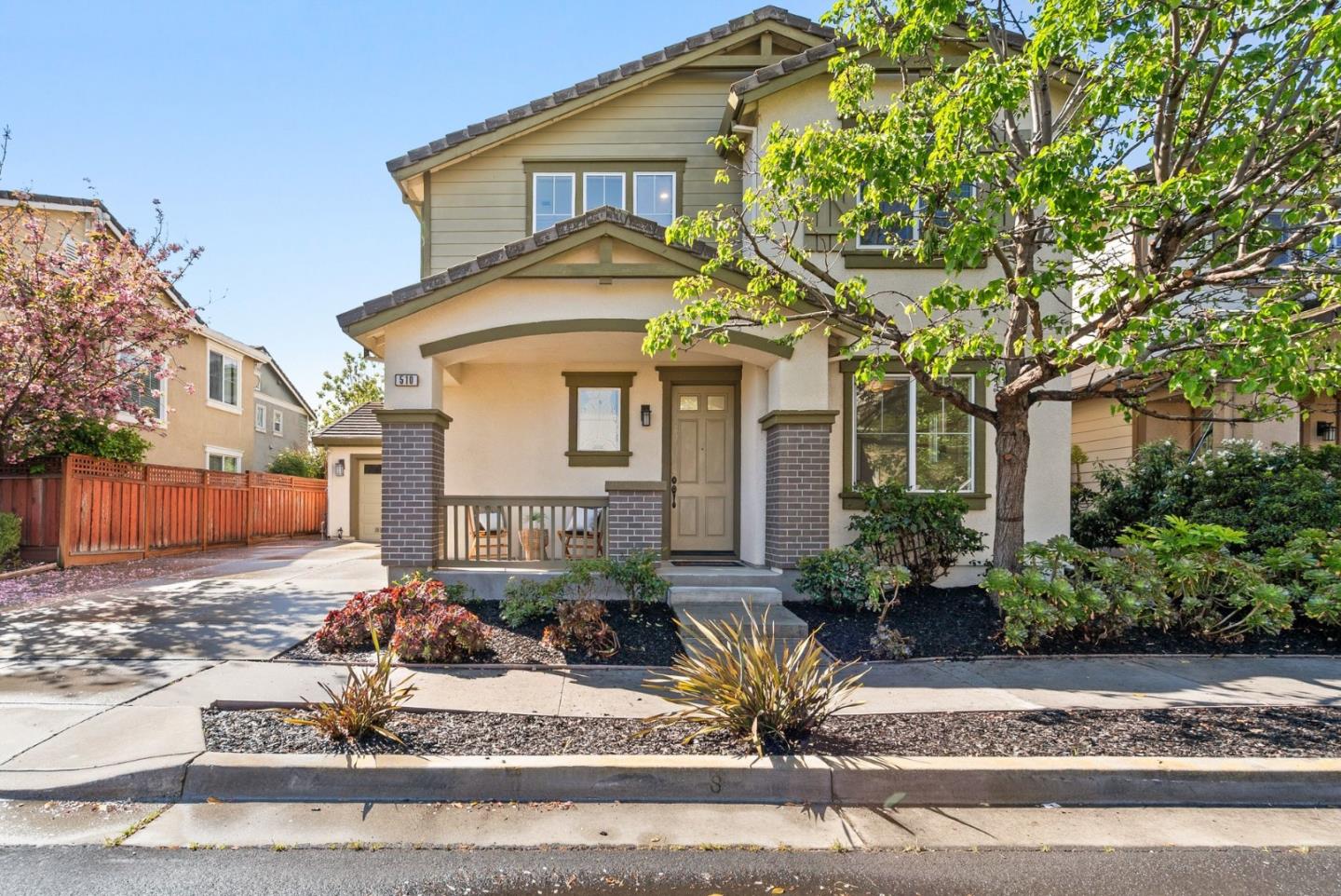 510 Sandlewood Street